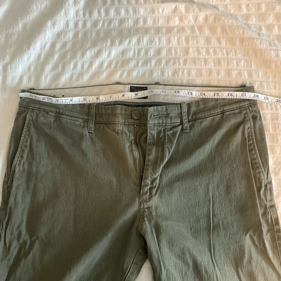 J Crew Jeans - Size 34/32 - Picture 8 of 8